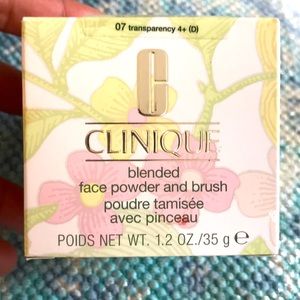Clinique face powder and ponder